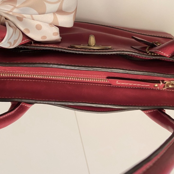 NWOT Coach Fuchsia Pink leather Coach Madeline (11554) scarf & dust cover - Picture 4 of 12